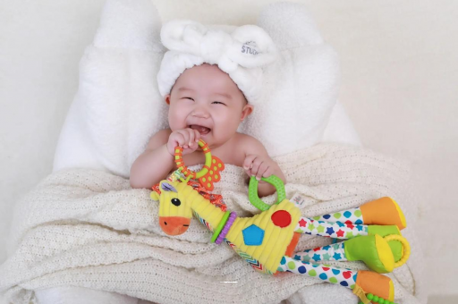 烟台怎么判断宝宝是否斜颈 烟台怎么判断宝宝是否斜颈